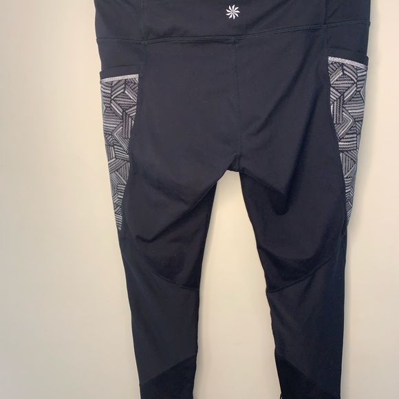 Women’s Athleta Activewear bundle size medium - Picture 8 of 14